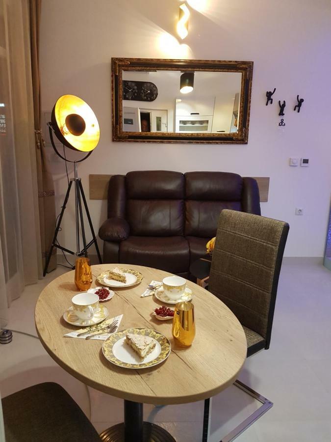 Yela Apartment Задар Екстериор снимка